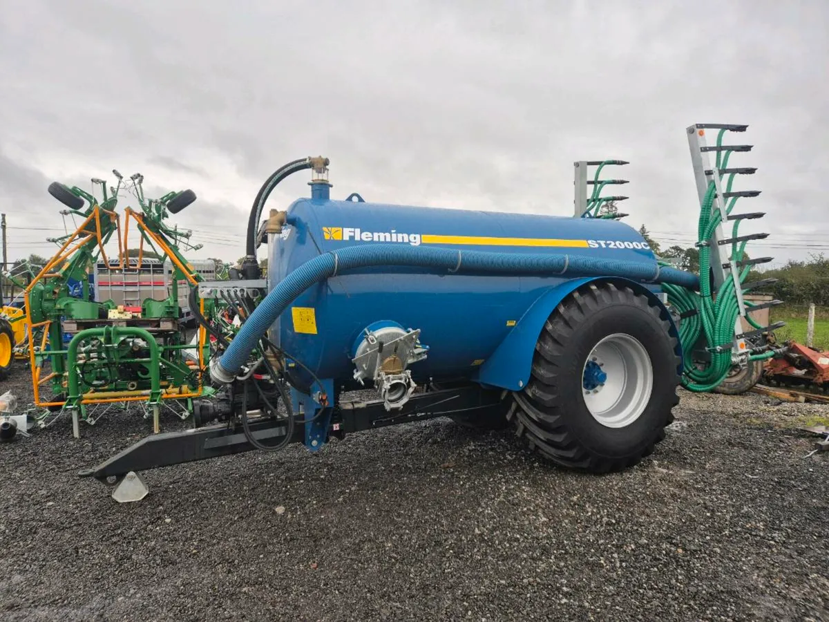 Fleming slurry tanks - Image 1