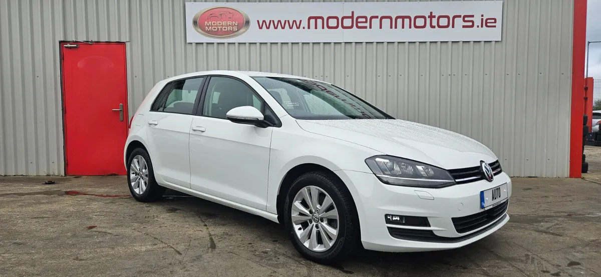 Volkswagen Golf auto 1.2 dsg comfortline low kms - Image 3