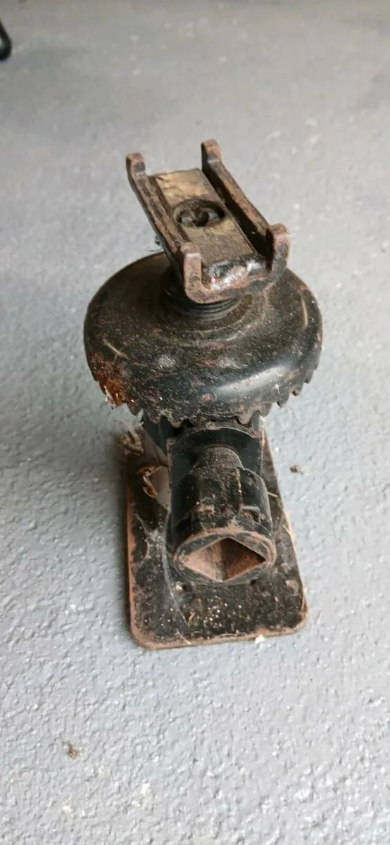 Jacks and axel stands - Image 1