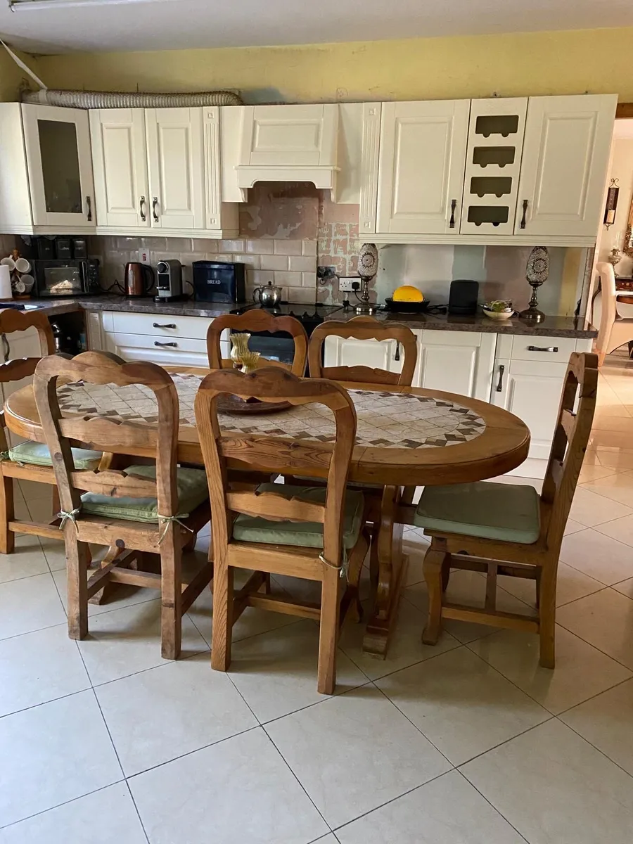 Antique Pine dining table - Image 1