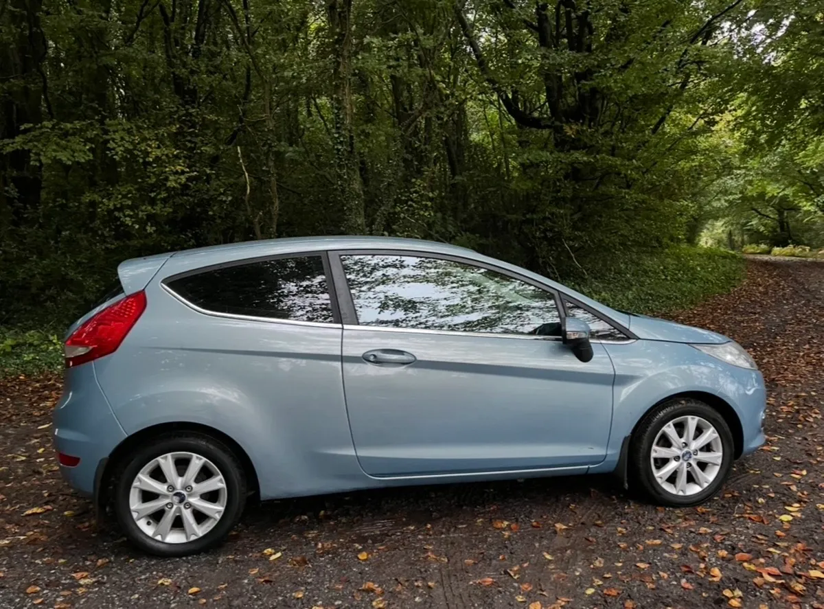 Ford Fiesta 2009 - Image 4