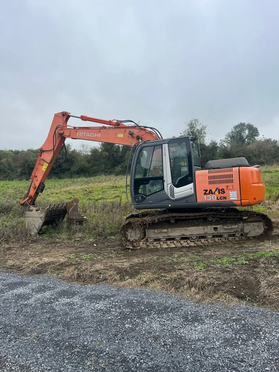 Hitachi 130 - Image 1