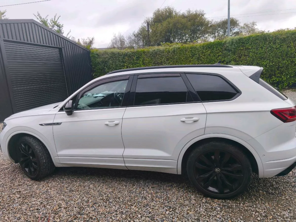 Volkswagen Touareg - Image 2