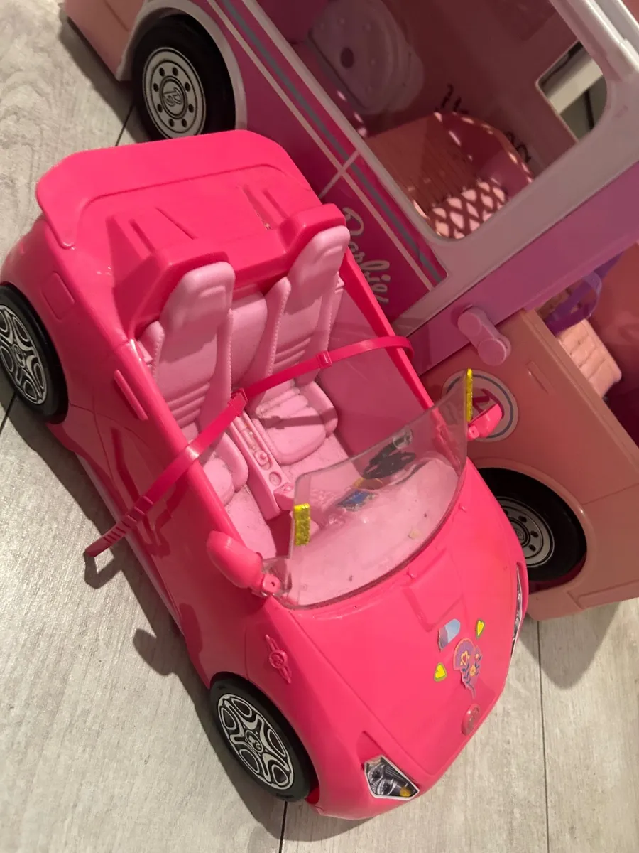 barbie house and car and campervan - Image 2
