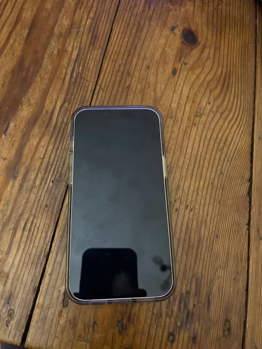 iPhone 14 - Image 1
