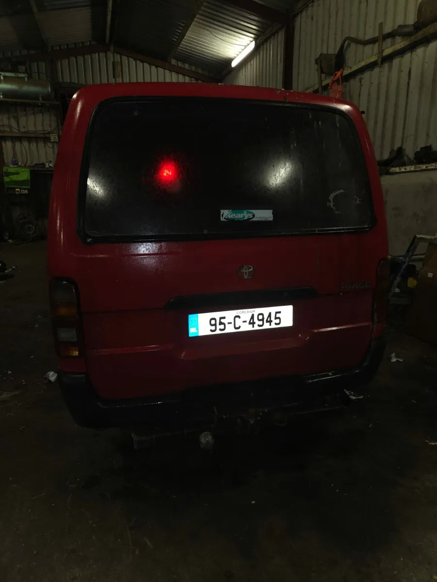 Toyota hiace - Image 2