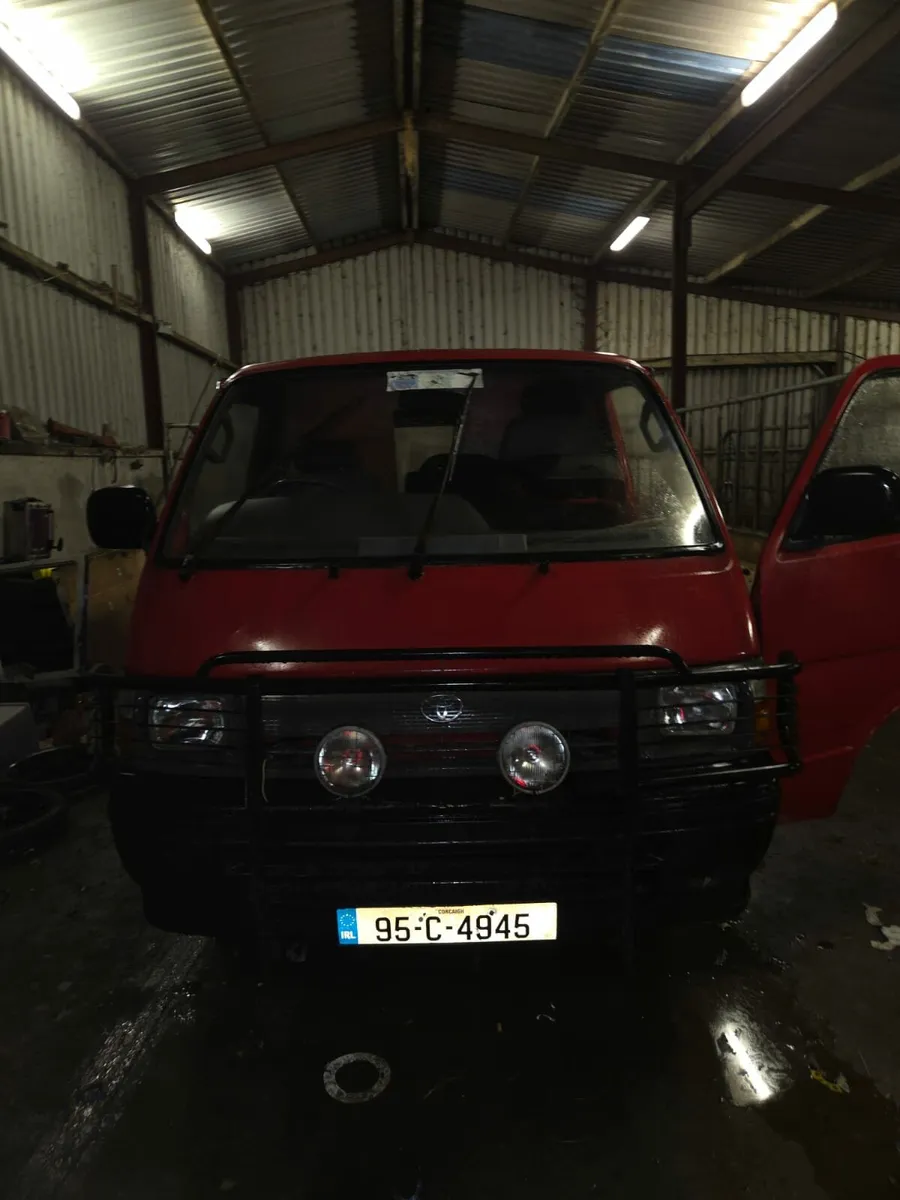 Toyota hiace - Image 4