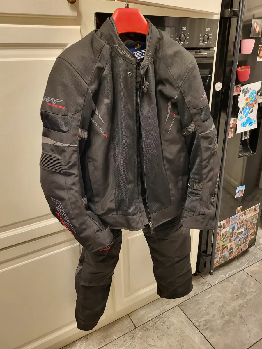 Textile motorbike suit - Image 2