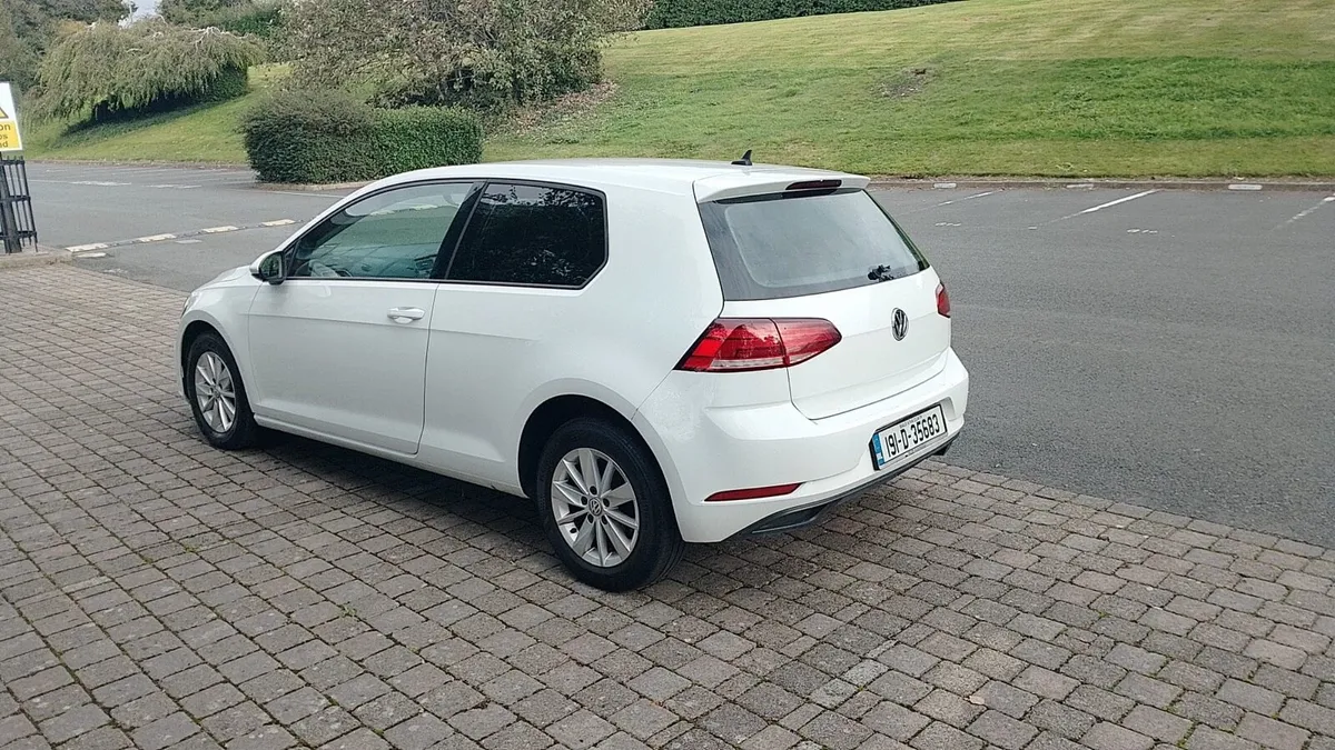 2019 golf van - Image 4
