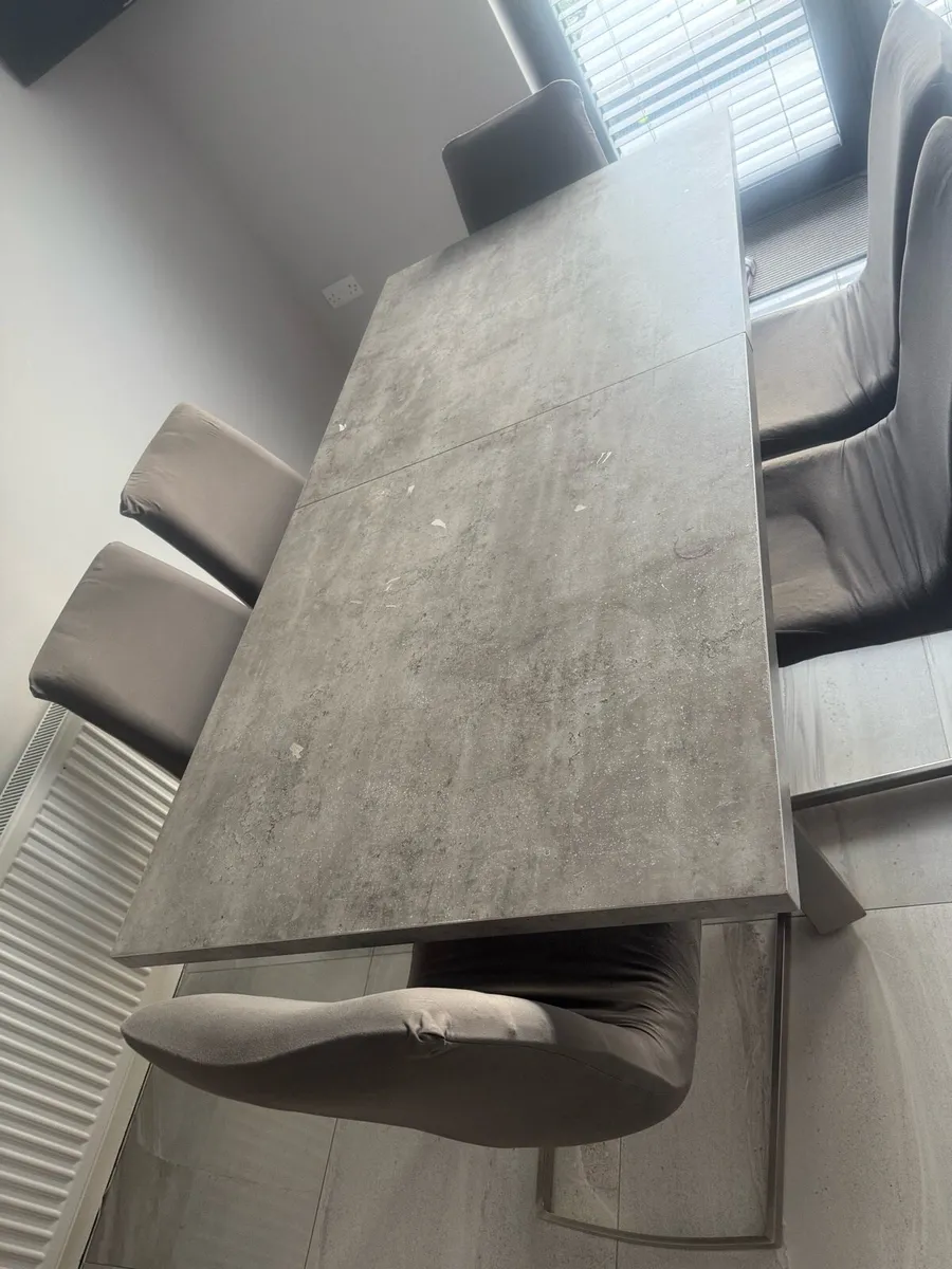 Kitchen table - Image 2