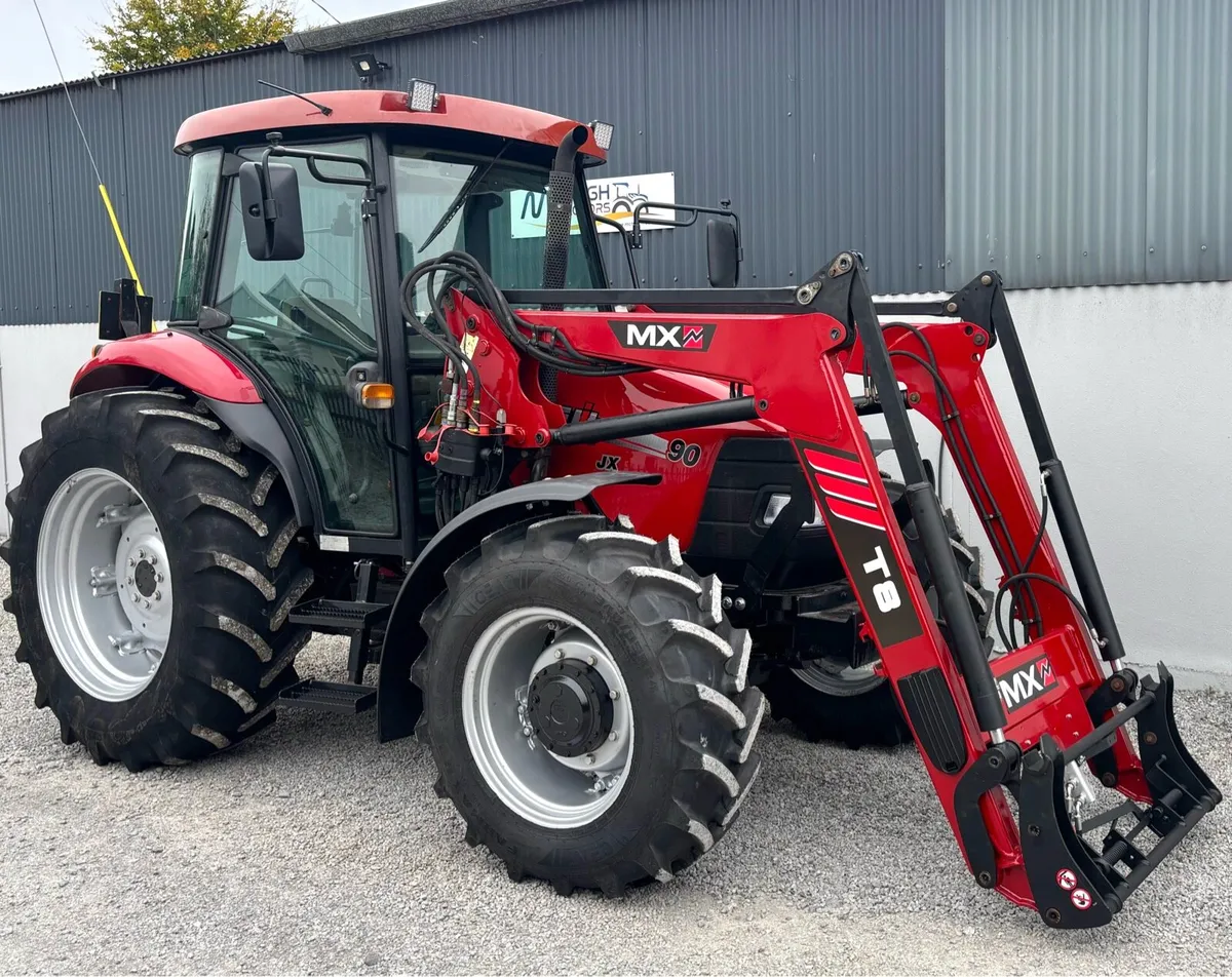 09 CASE JX90 c/w MX self levelling loader - Image 1