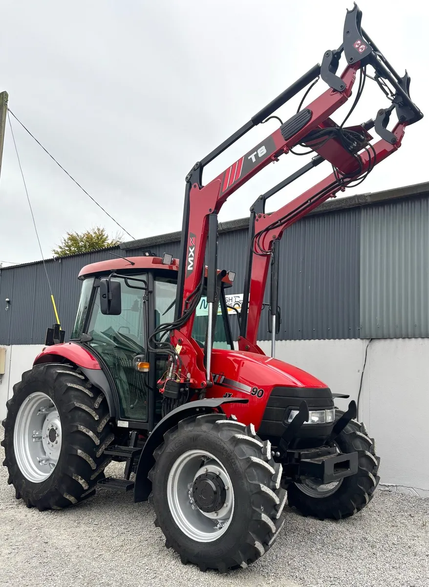 09 CASE JX90 c/w MX self levelling loader - Image 3
