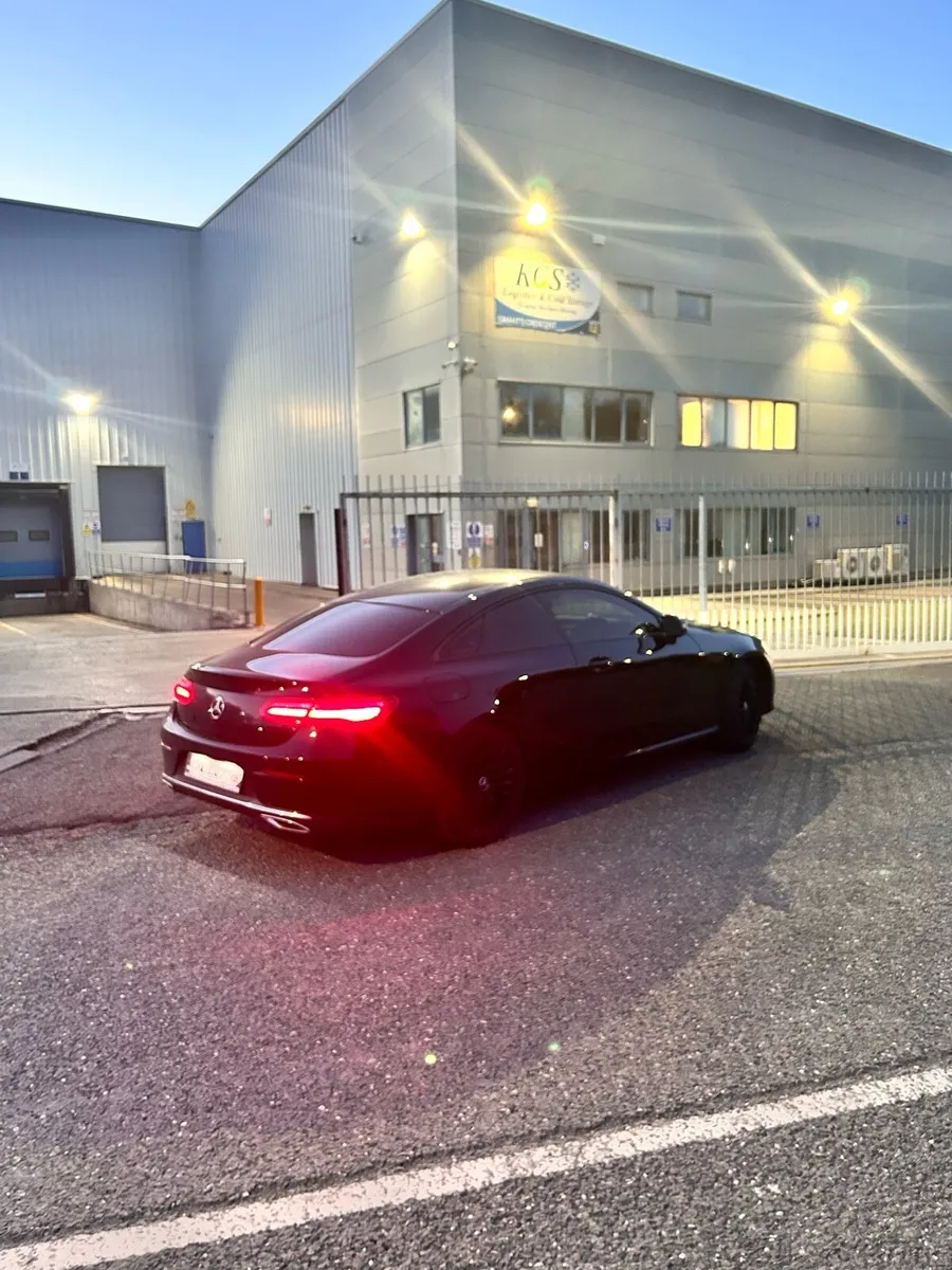 Mercedes Benz e class coupe 2017 - Image 3