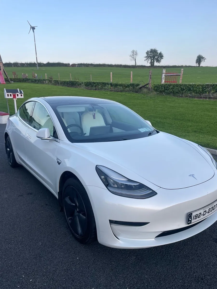 Tesla model 3. Low KM’s - Image 1