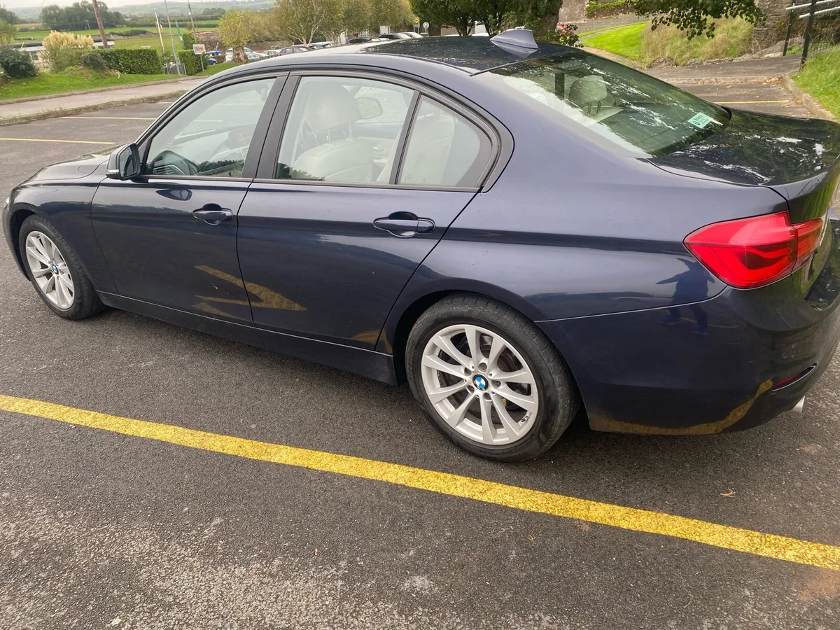 BMW 3 Series 318 - Image 2