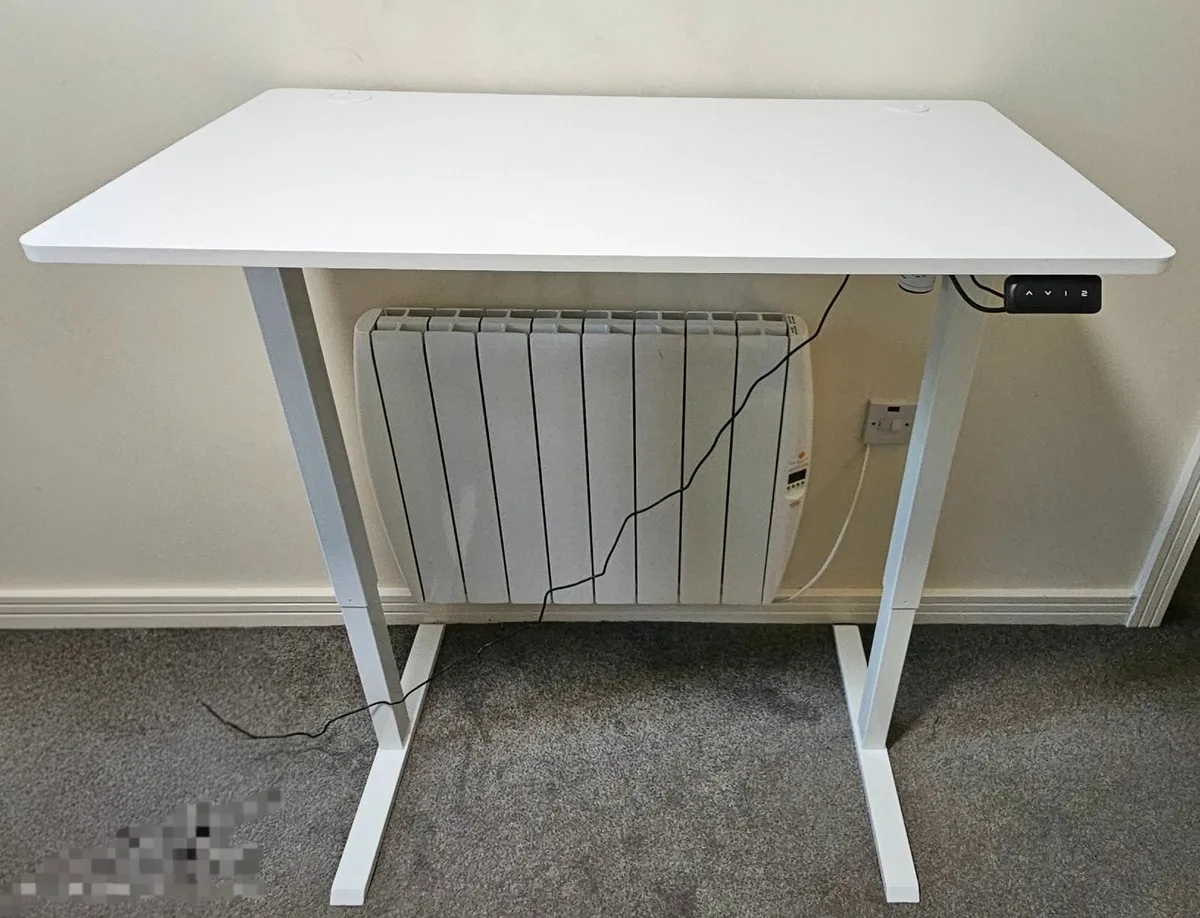 Electric desk - Image 2