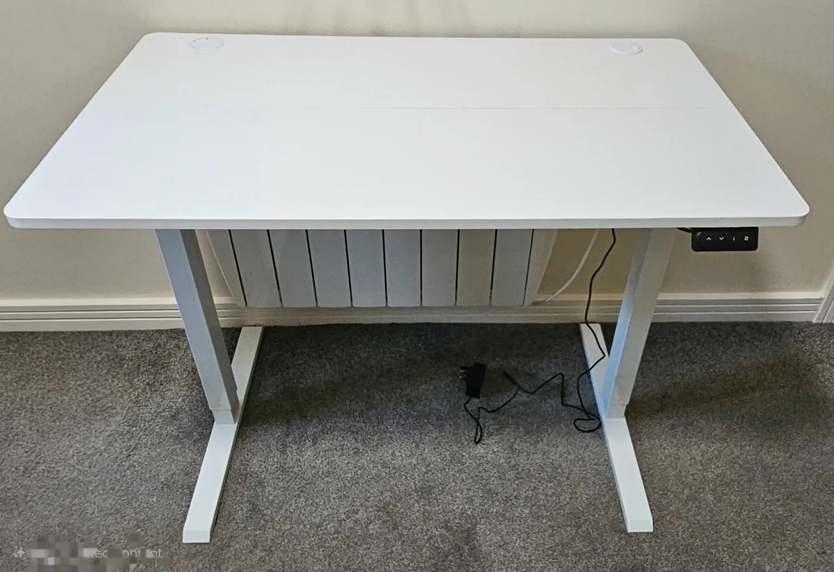 Electric desk - Image 3