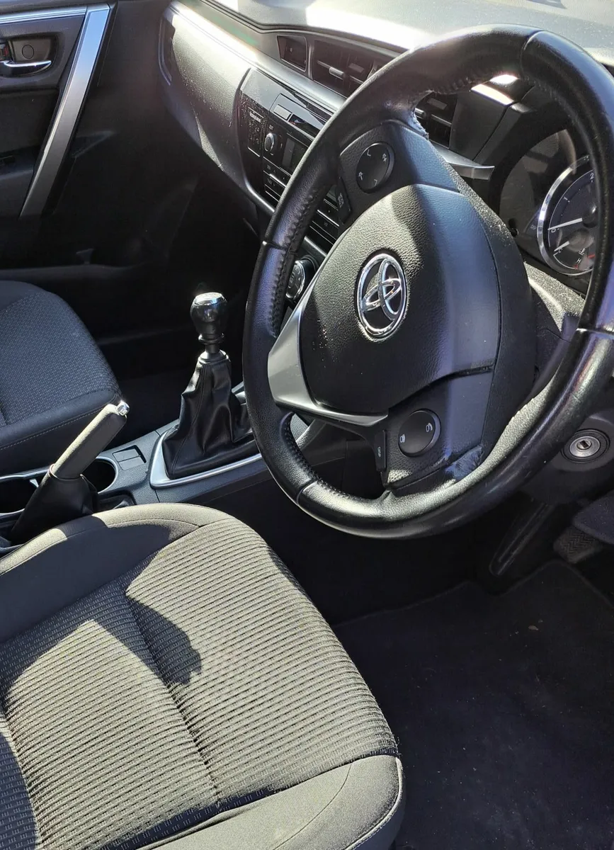 Toyota Corolla 2016 - Image 1