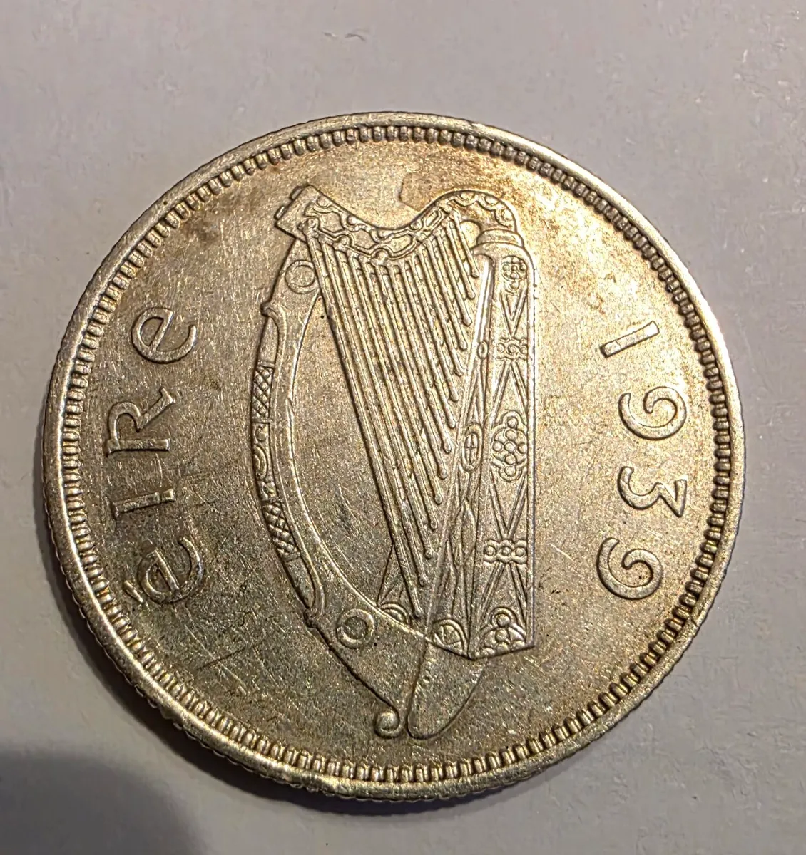 1939 irish silver 2 shillings - Image 2