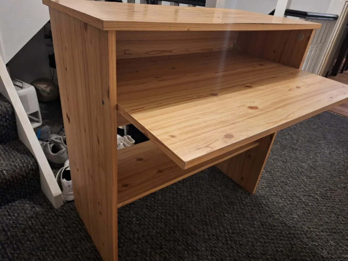 Computer desk - Image 4