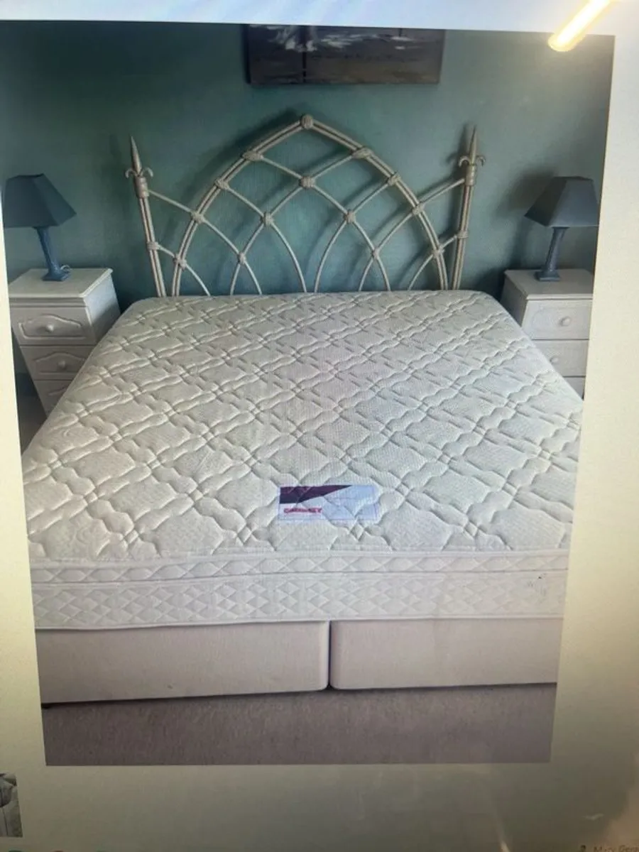 Superking Odearest bed with drawers - Image 2