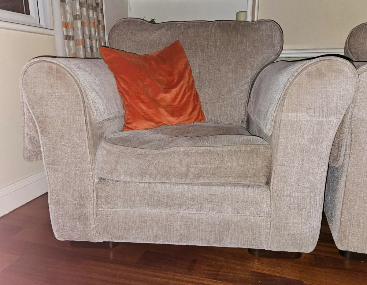 3 Seater Sofa, Armchair, Ottoman w/storage - Image 2