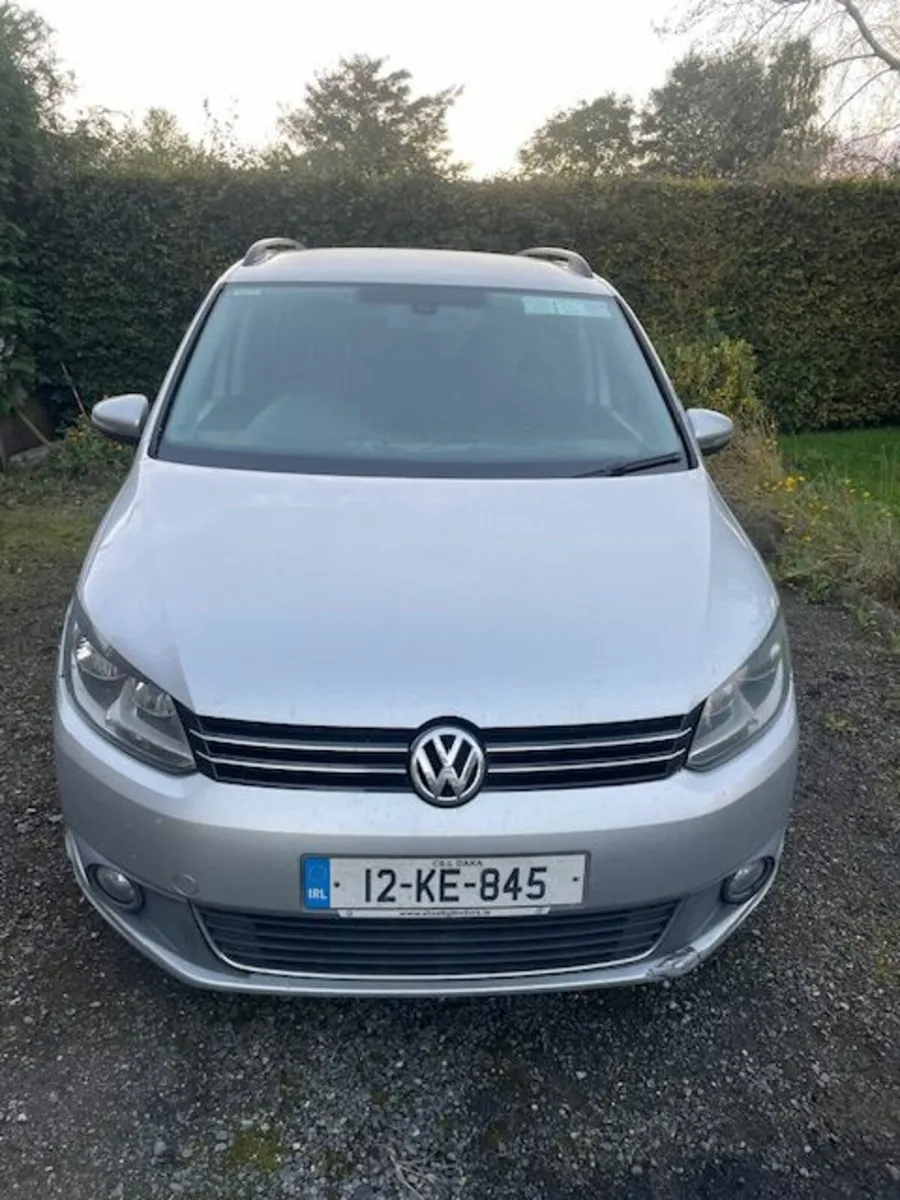 Volkswagen Touran 2012 - Image 1