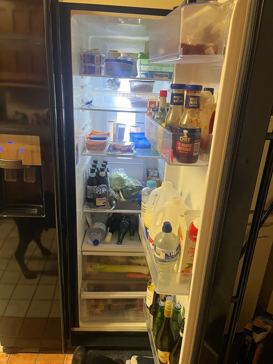 SAMSUNG American Fridge Freezer - Image 3