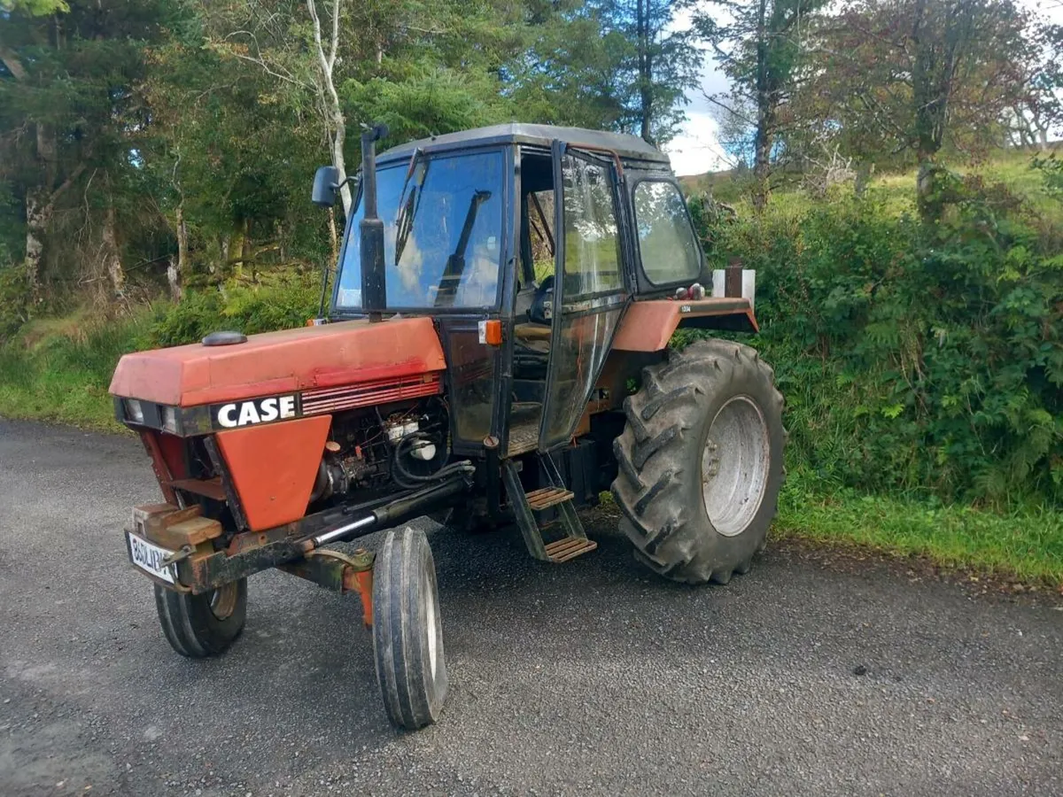 Case 1394 + ford 555 - Image 1