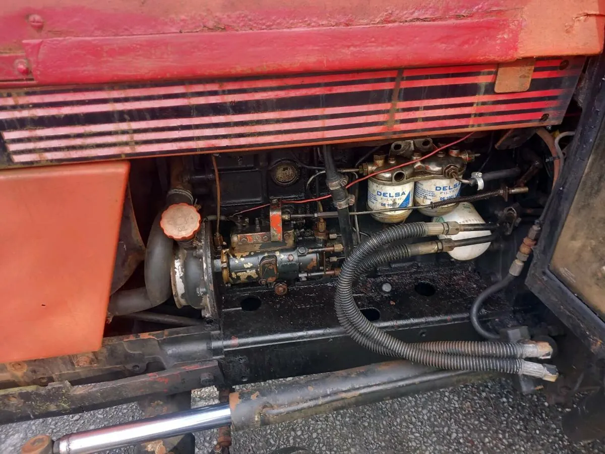 Case 1394 + ford 555 - Image 4