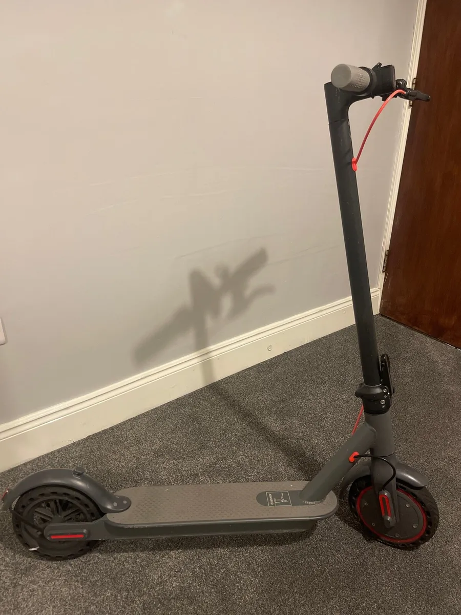 Electric scooter