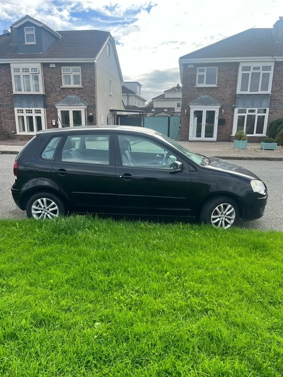 2008 Volkswagen Polo - Image 2