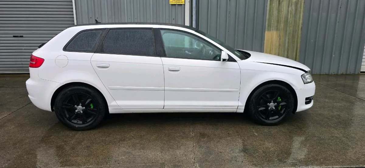12 AUDI A3 AUTO - Image 4