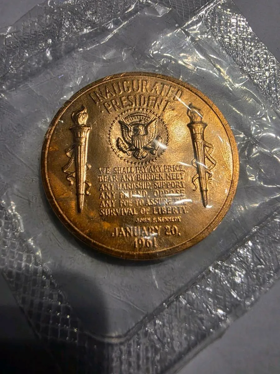 John F. Kennedy bronze Medal - Image 3
