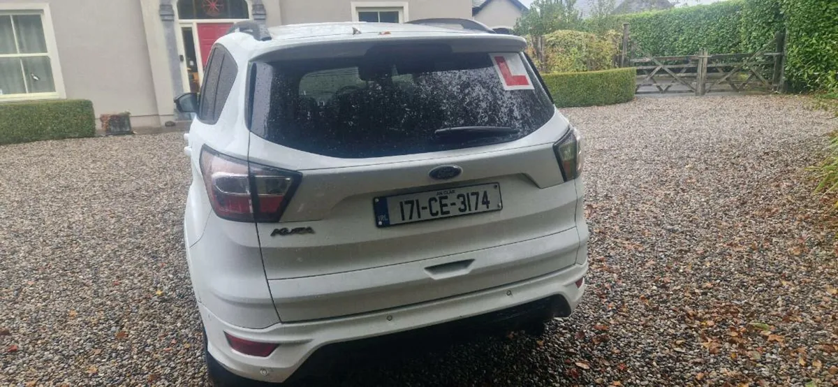 2017 Ford Kuga ST Line - Image 4
