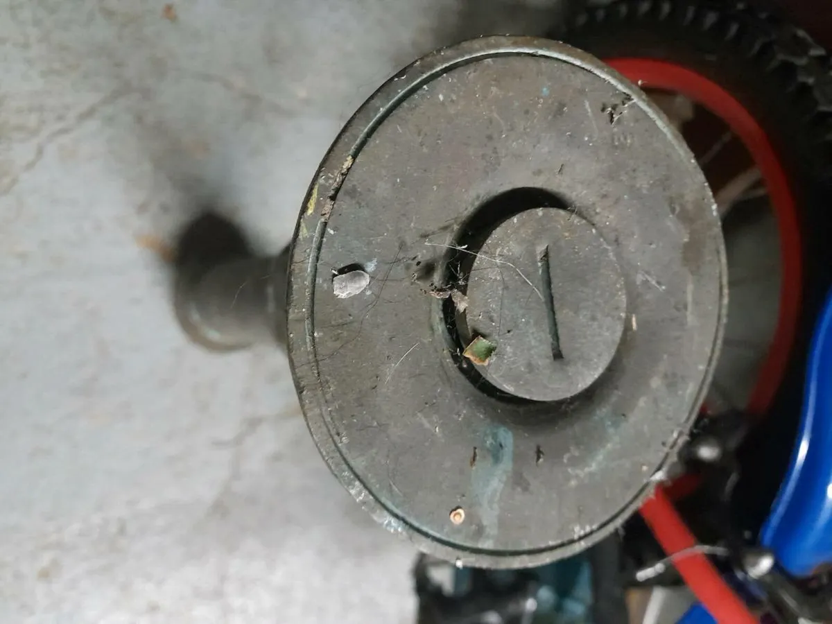 Old brass nozzle - Image 3