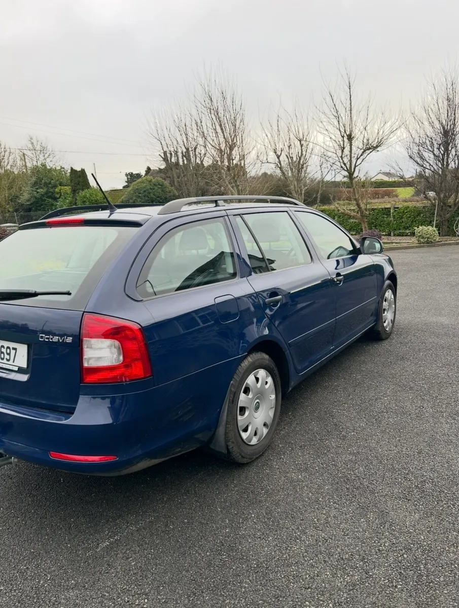 SKODA OCTAVIA - Image 2