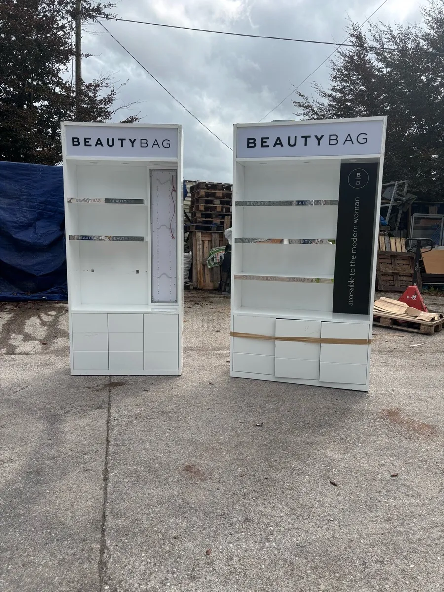 Shop display units - Image 1