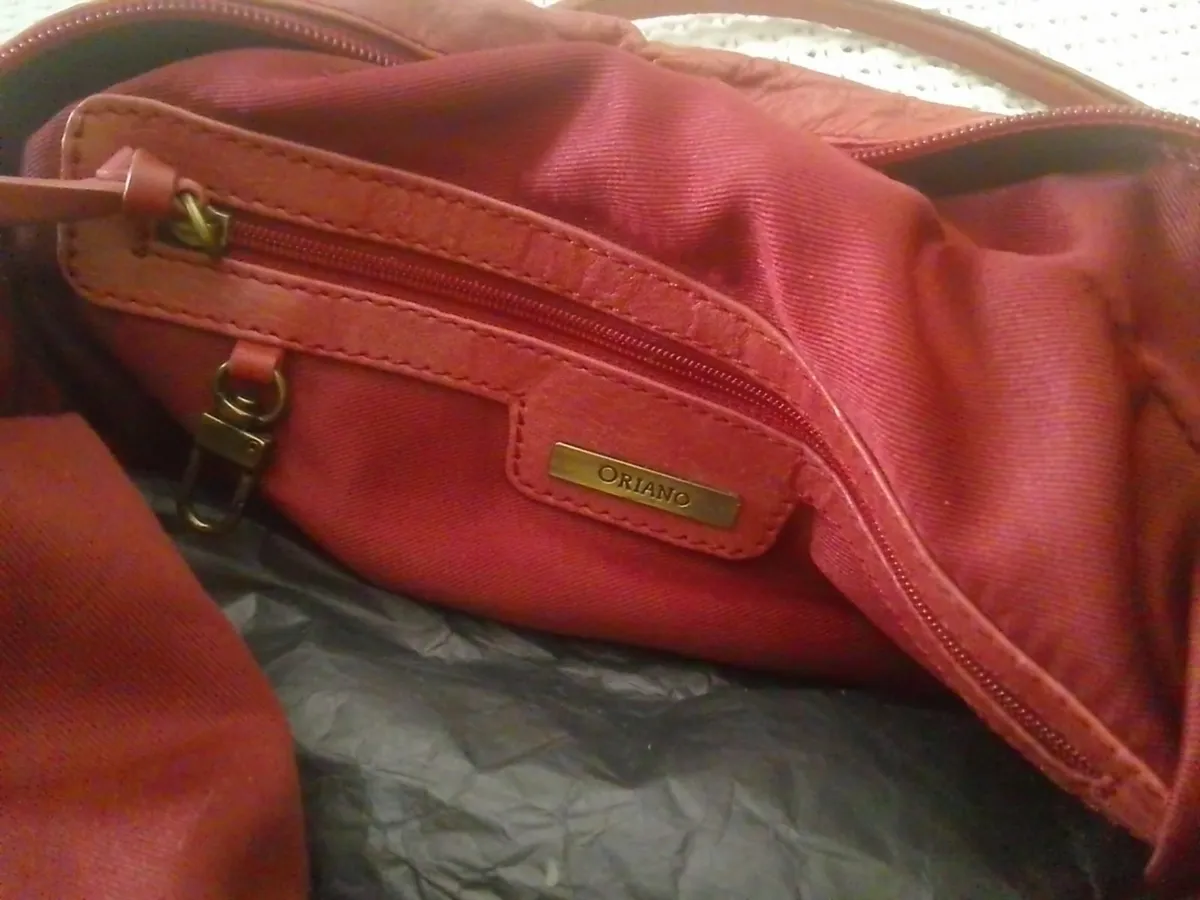 ORIANO RED SOFT LEATHER HANDBAG AS NEW - Image 2