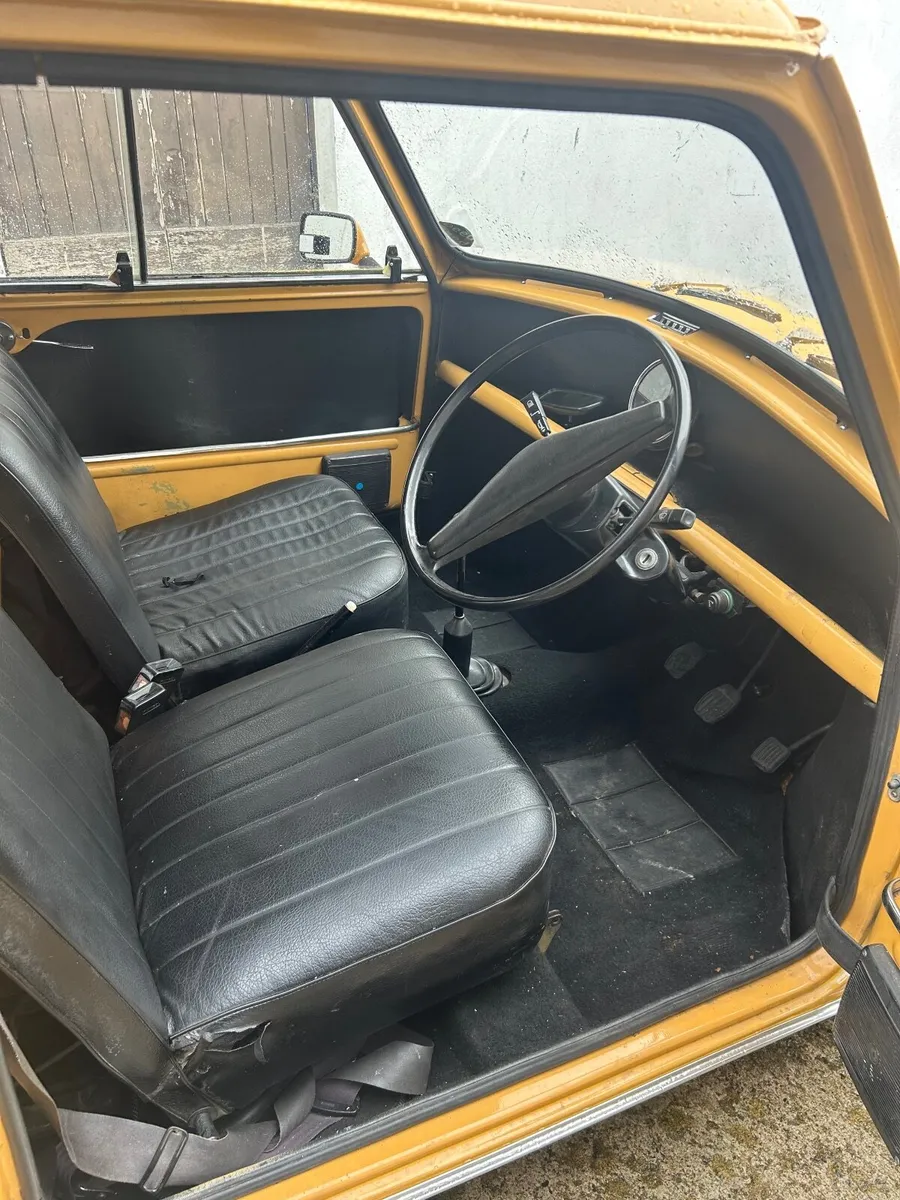1978 mini van 850 - Image 4