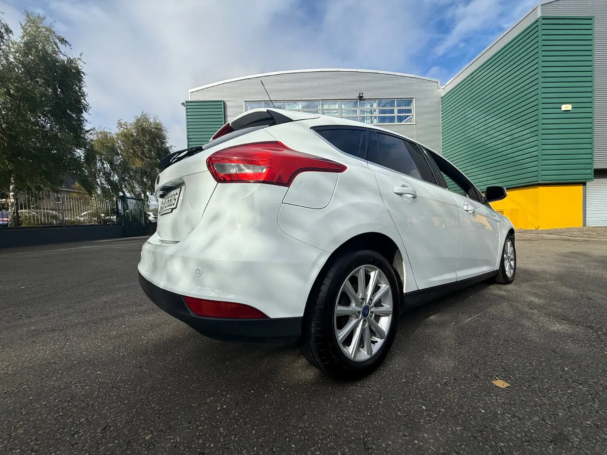 Ford Focus 1.5 TDCI Titanium - Image 4