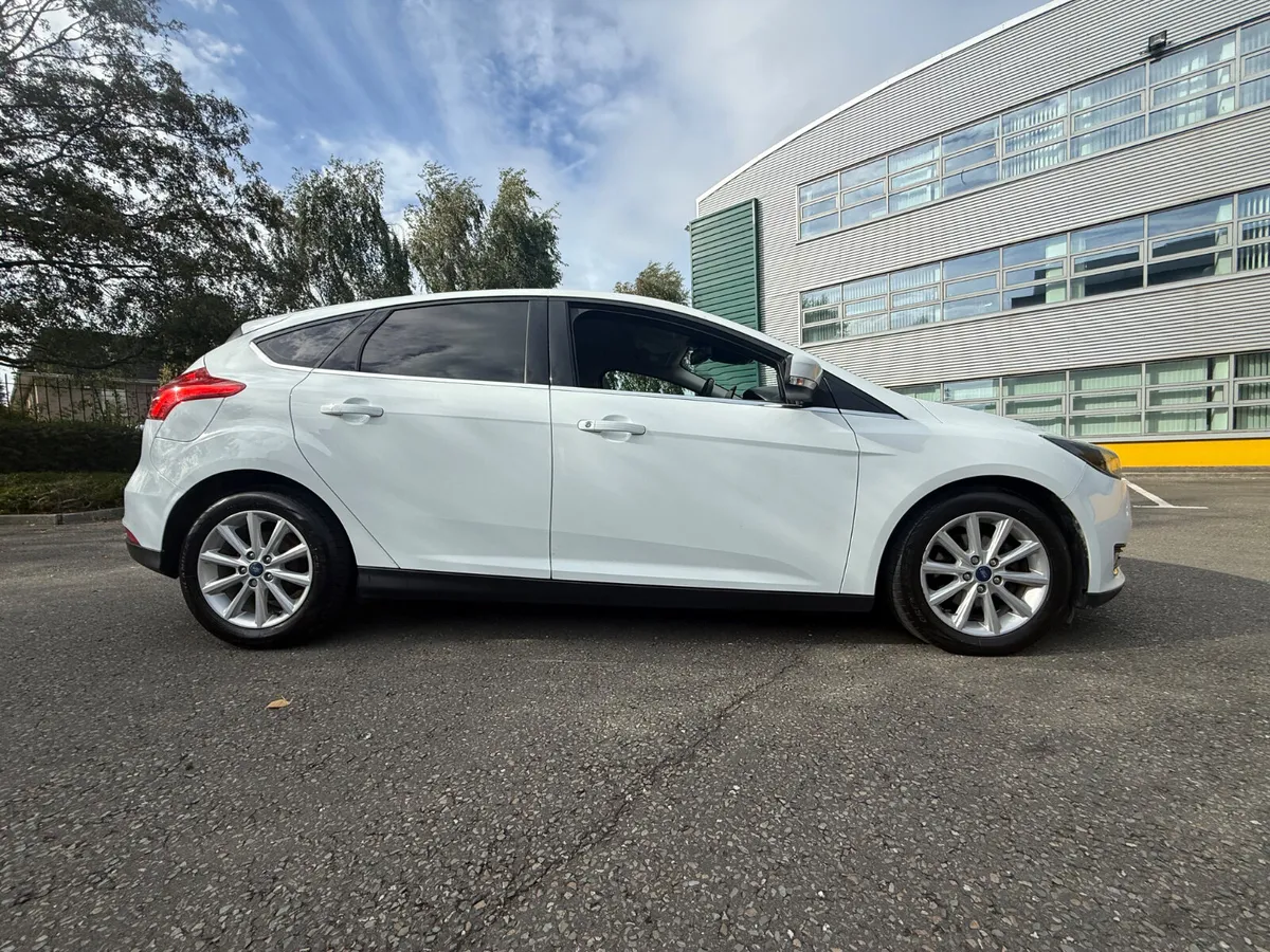 Ford Focus 1.5 TDCI Titanium - Image 3