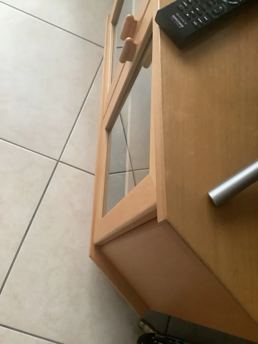 TV unit - Image 2