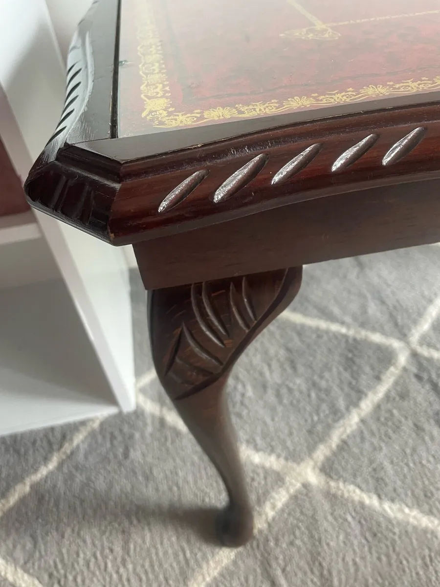 Mahogany coffee table like new & shelf unit - Image 2