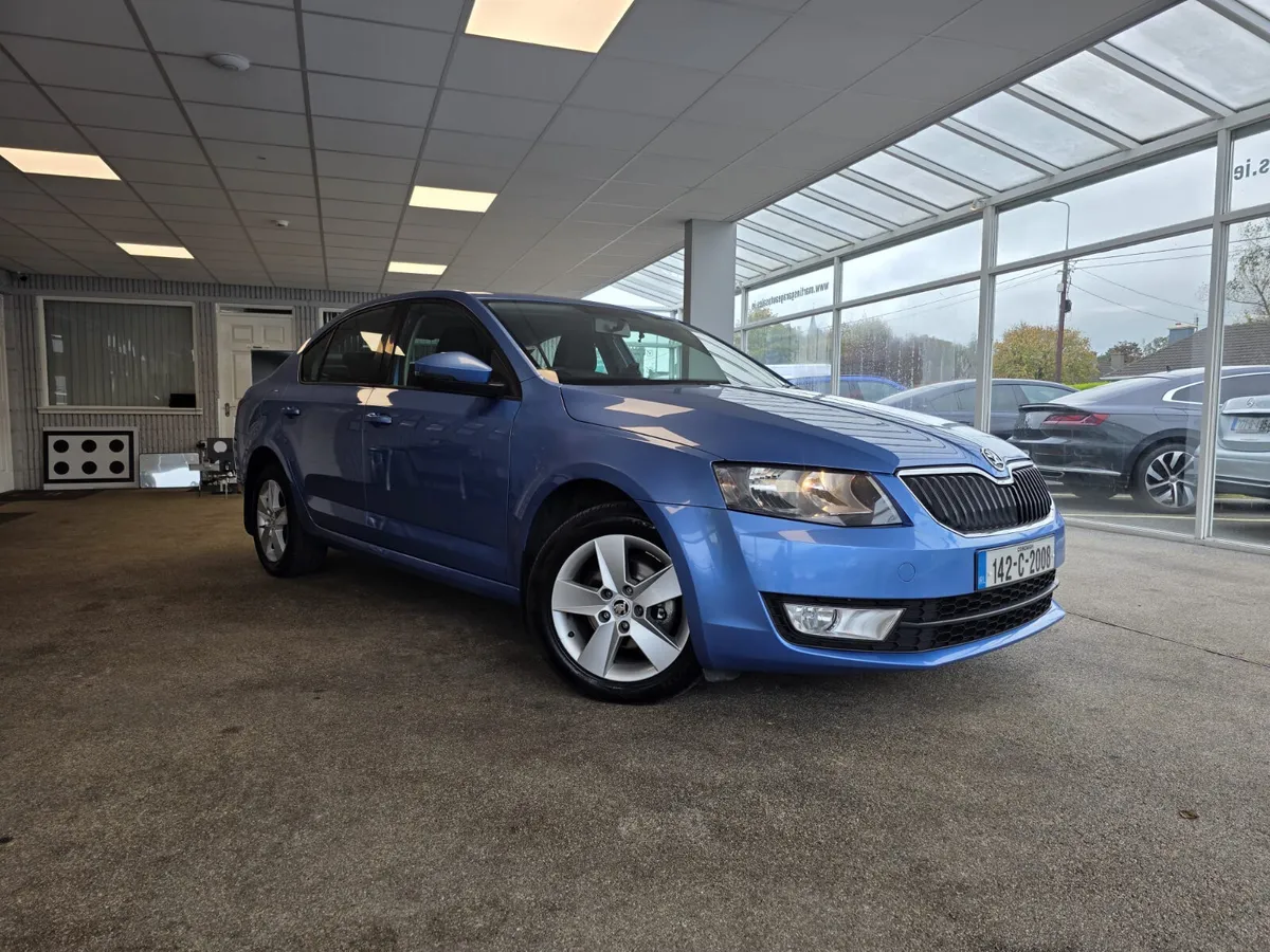 Skoda Octavia Ambition 1.6 tdi 2014 - Image 2