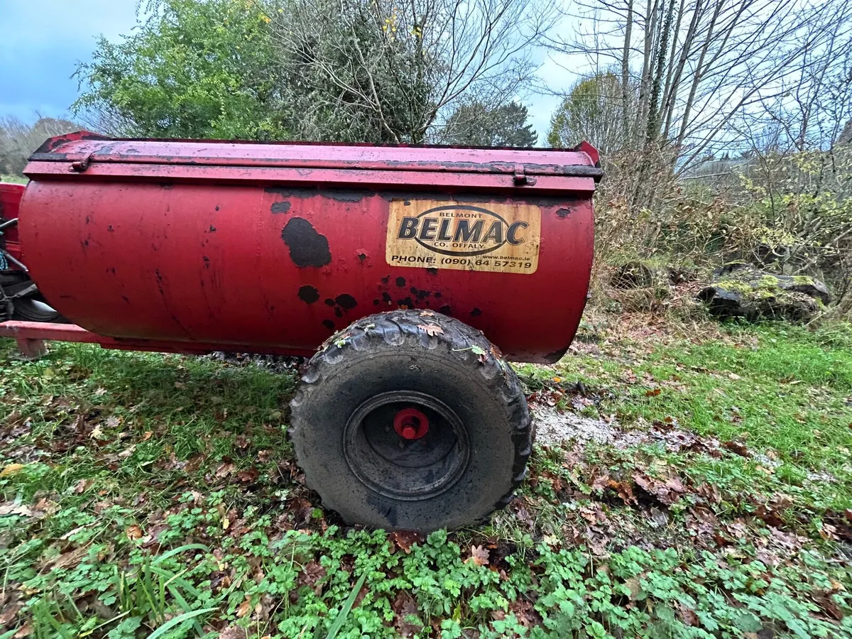 Wheels & muck spreader - Image 1