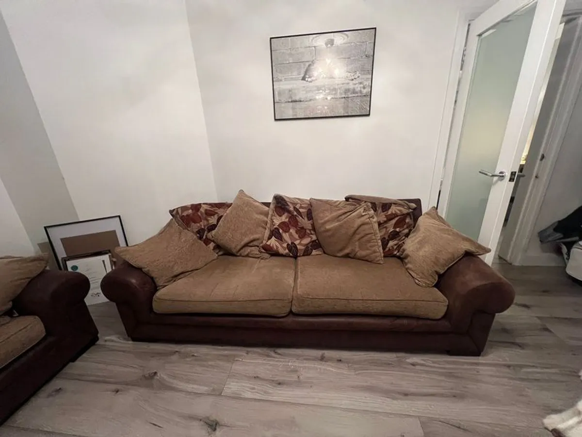 sofa - Image 2