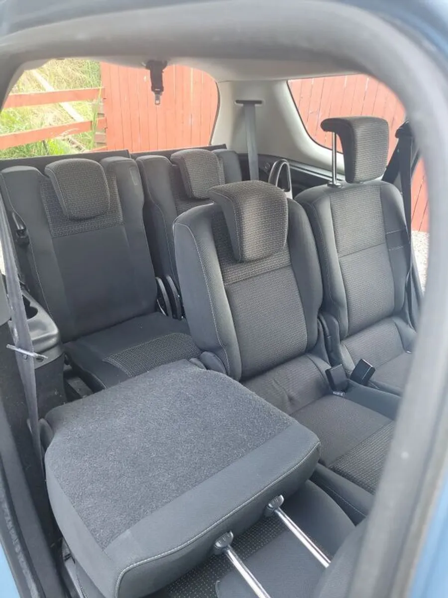 2010 Renault Grand Scenic - Image 3