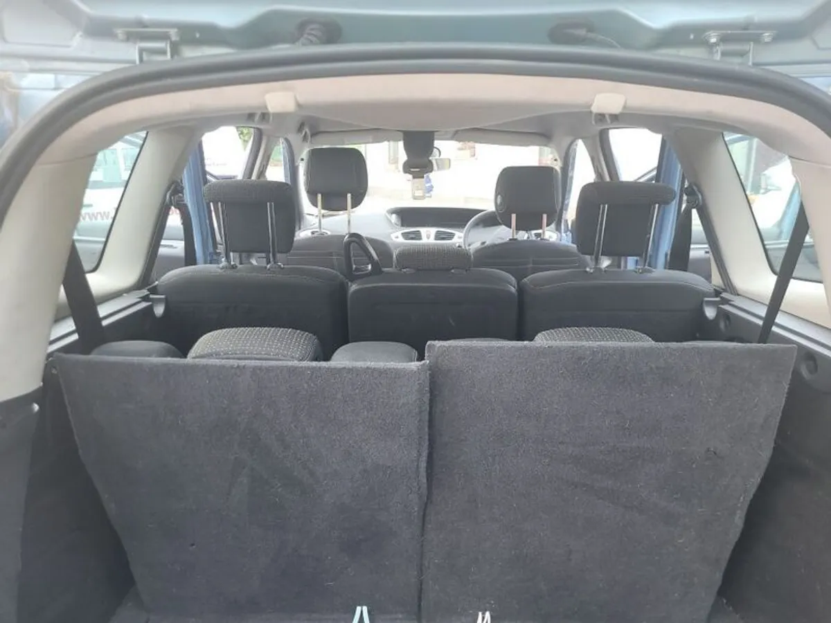 2010 Renault Grand Scenic - Image 4