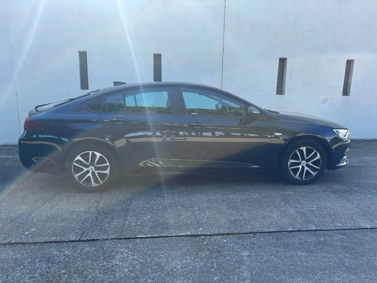 New Model Opel Insigna 1.6d 2017 - Image 4